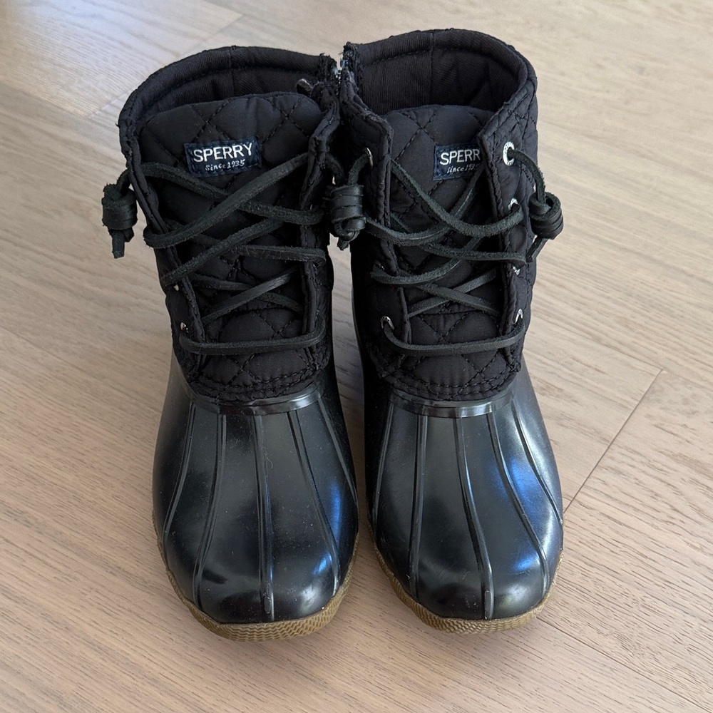 Sperry Black Quilted Waterproof Boots